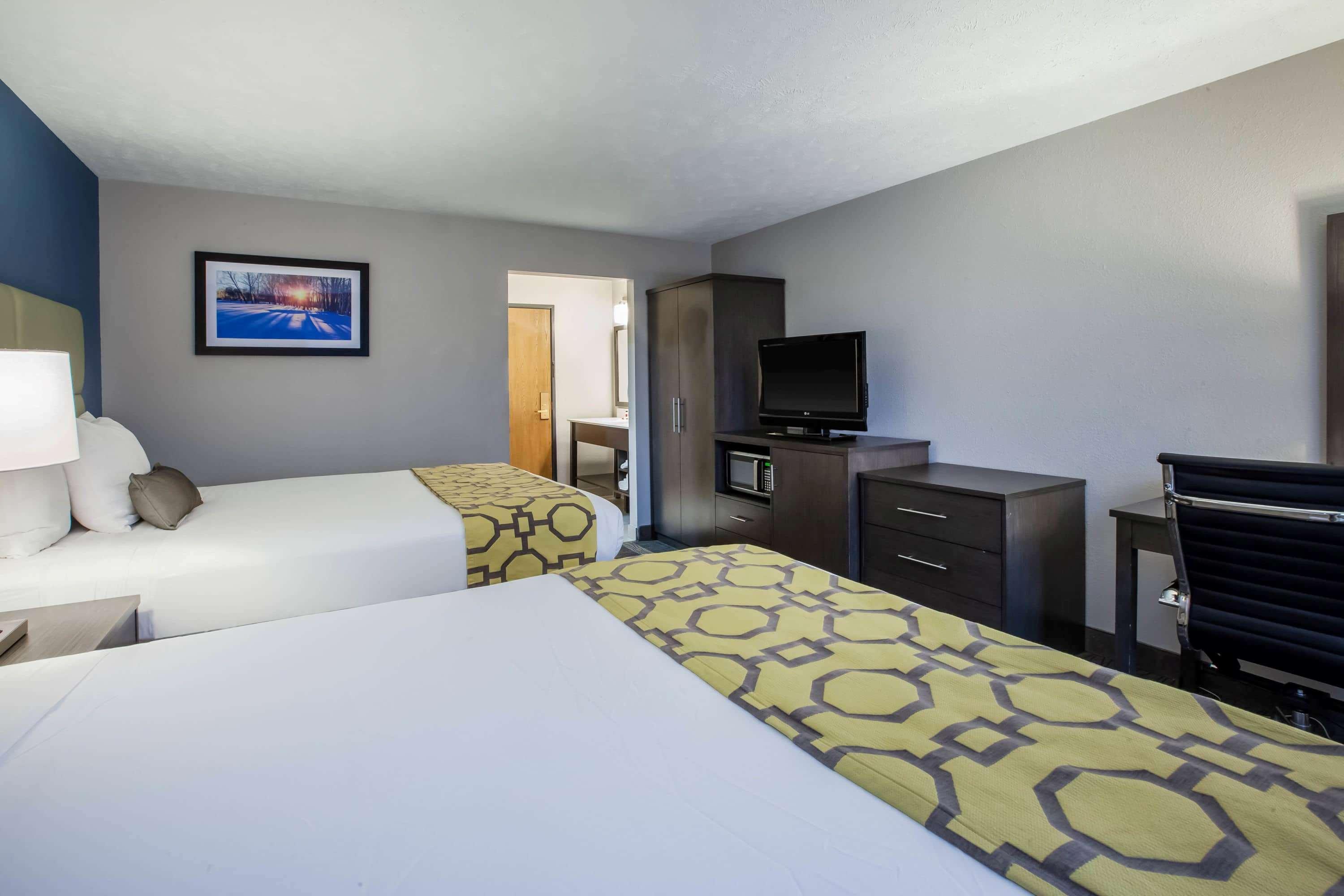 Baymont By Wyndham Traverse City Buitenkant foto