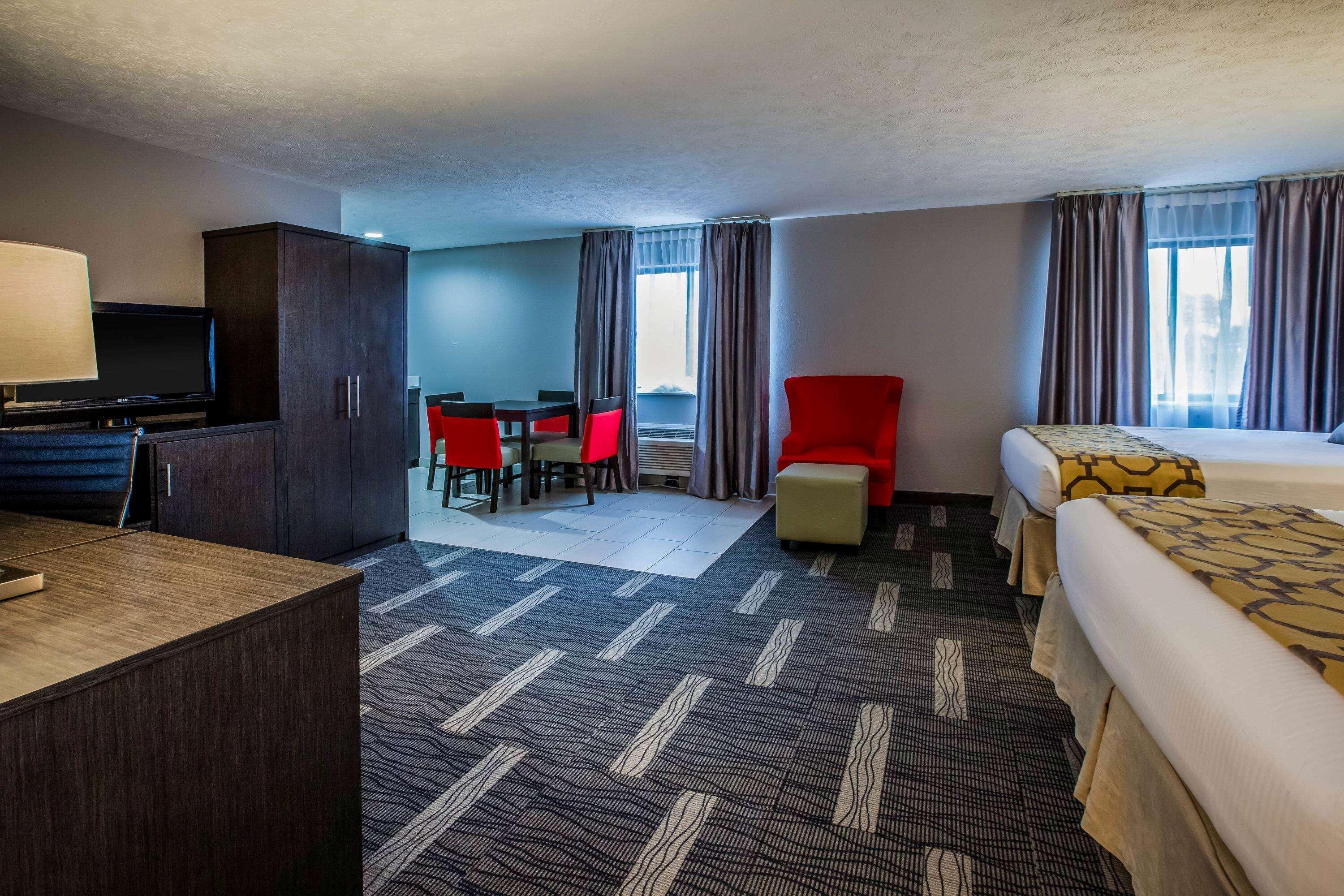 Baymont By Wyndham Traverse City Buitenkant foto